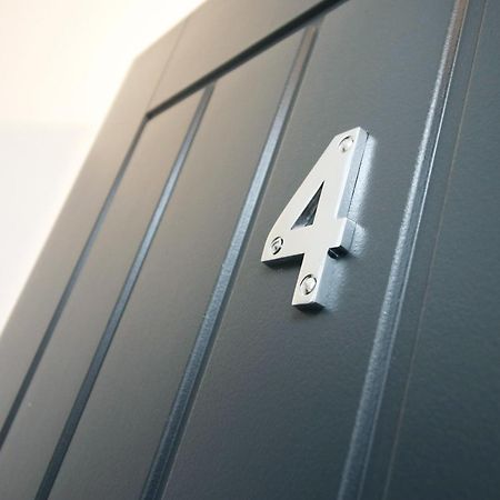 קארדיף Modern Guesthouse, Fast Wi-Fi, Street Free Parking, Central, Fully Equipped מראה חיצוני תמונה