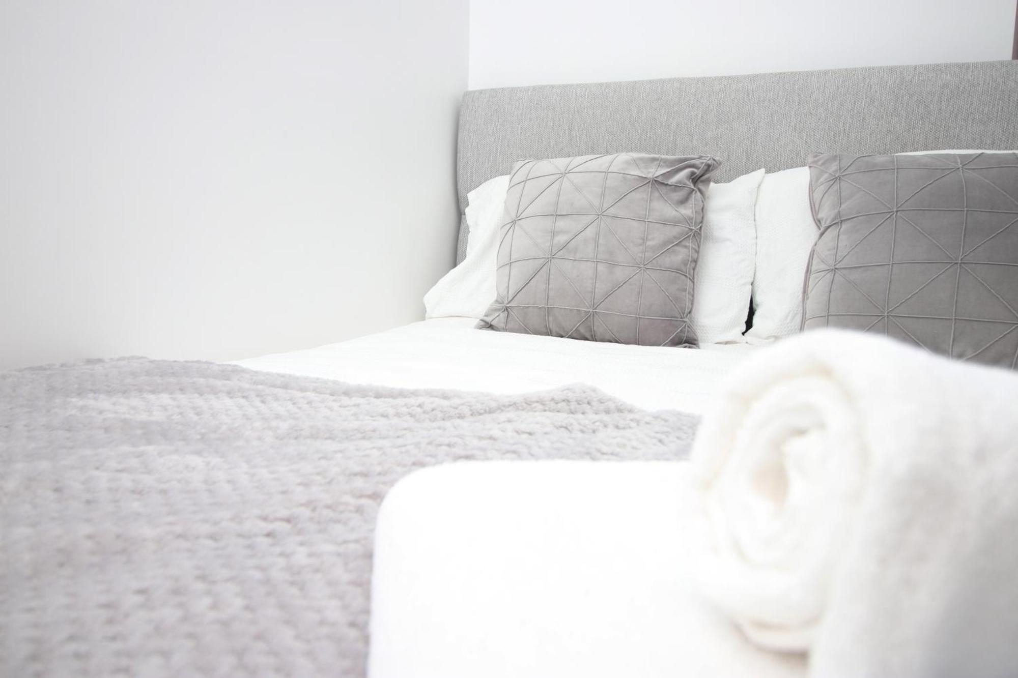 קארדיף Modern Guesthouse, Fast Wi-Fi, Street Free Parking, Central, Fully Equipped מראה חיצוני תמונה