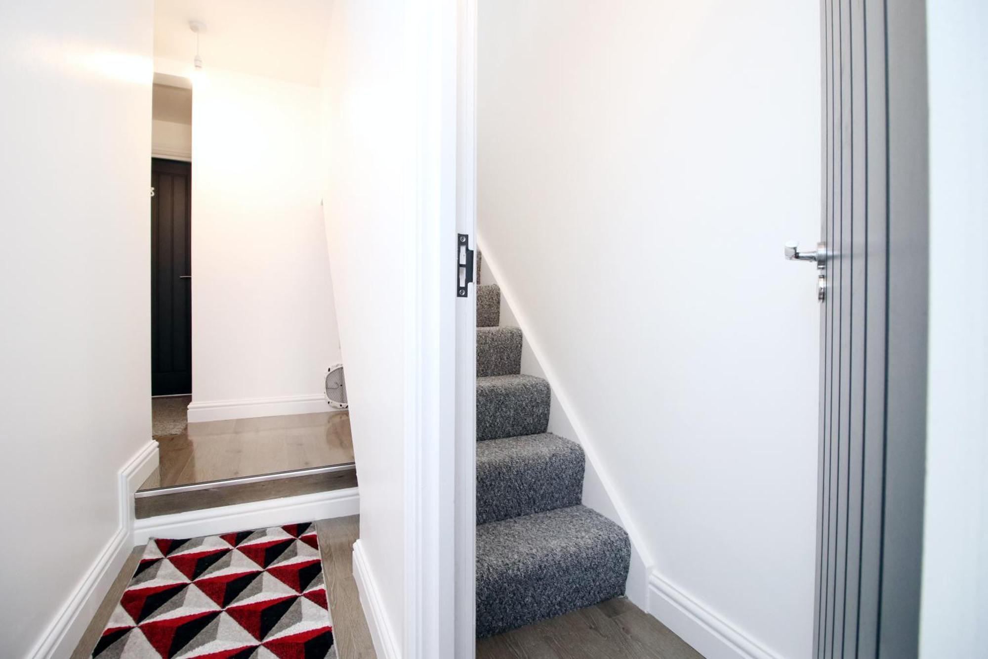קארדיף Modern Guesthouse, Fast Wi-Fi, Street Free Parking, Central, Fully Equipped מראה חיצוני תמונה
