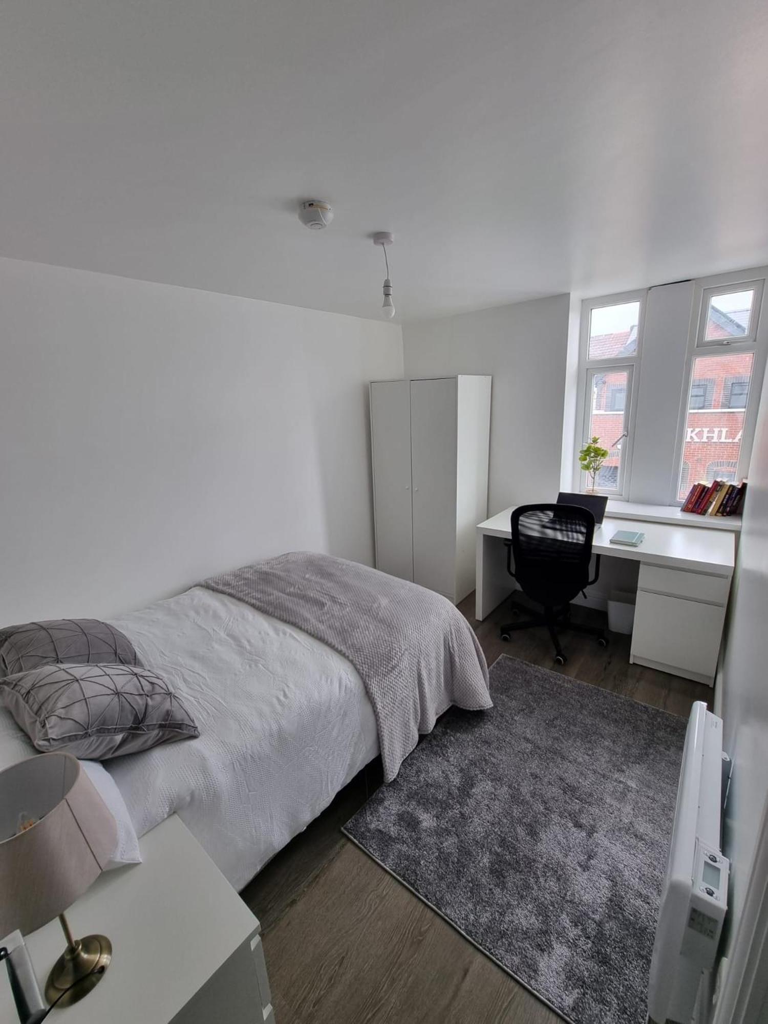 קארדיף Modern Guesthouse, Fast Wi-Fi, Street Free Parking, Central, Fully Equipped חדר תמונה